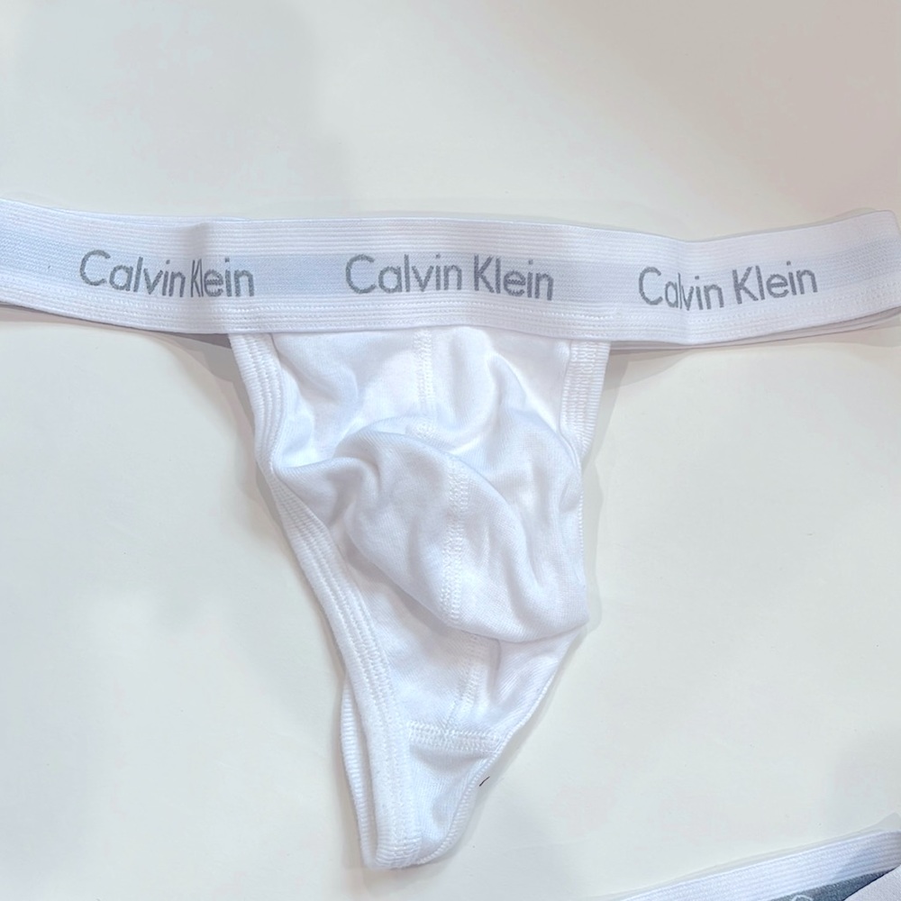 Calvin Klein “ Male Thong” ( WITHOUT TAGS ) NEW